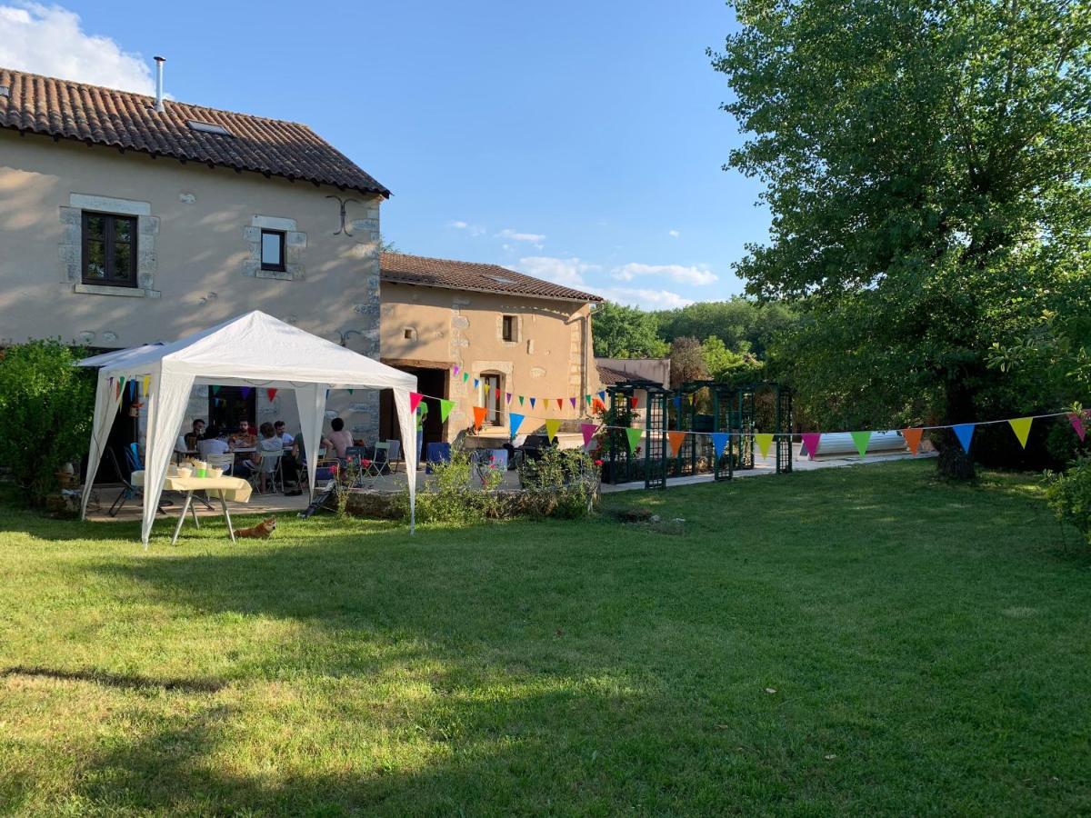 Grande Villa Au Coeur De La Dordogne Paussac-et-Saint-Vivien Exteriör bild